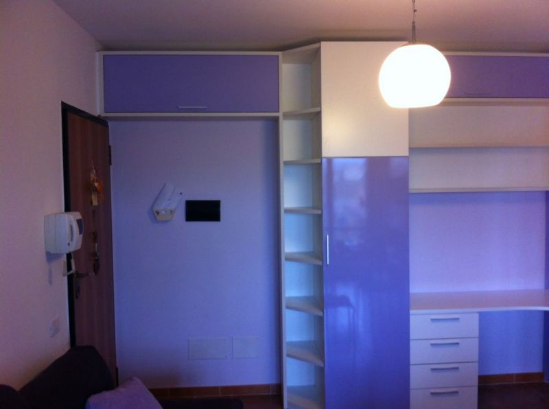 ARMADIO ANGOLARE CON LIBRERIA E SCAFFALI E ANGOLO STUDIO