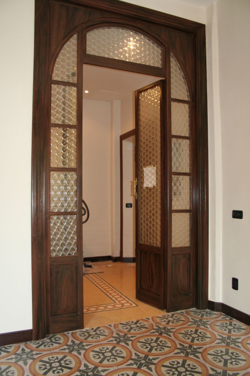 RESTAURI 